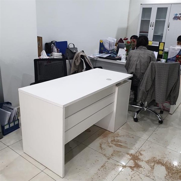 Rủi ro khi tự thanh lý bàn ghế cũ văn phòng